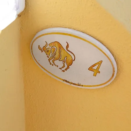 Toro's Iv - 4 Guests - 30'porto Cervo Appartement